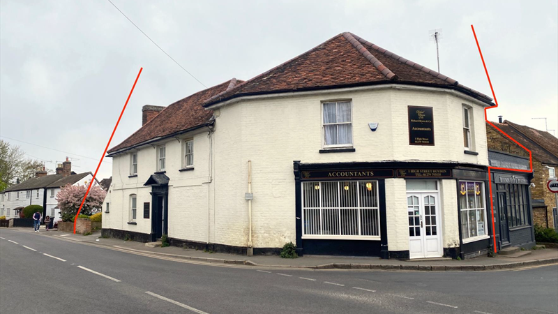 Commercial Premises With Flat For Sale in Roydon