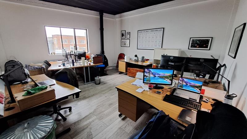 Office / Studio / Workspace