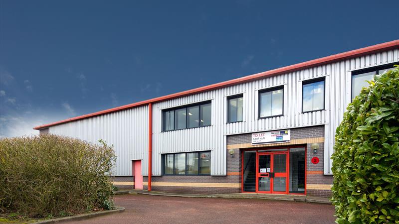 Prime West London Industrial Unit To Let in Feltham