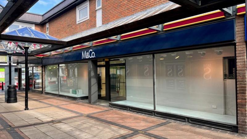 Commercial Unit To Let in Bristol