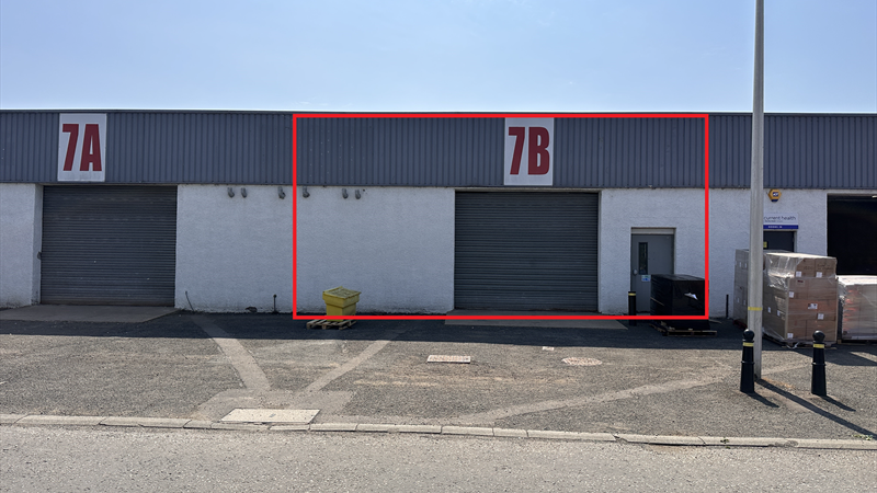 Terraced Industrial Workshop Unit To Let in Dalgety Bay