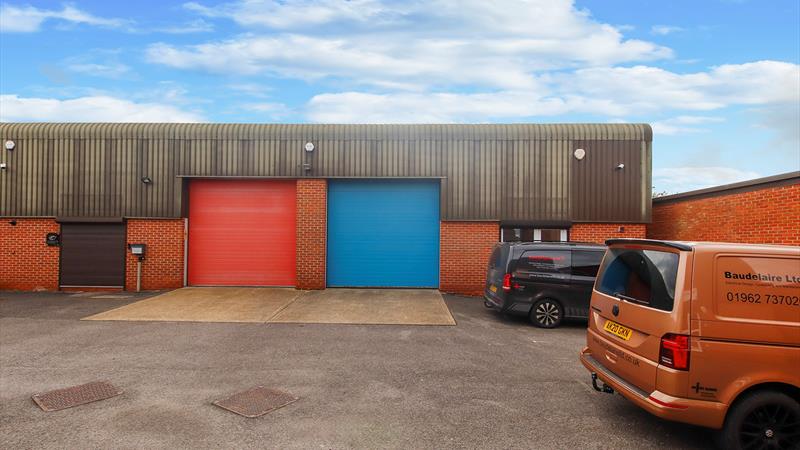 Light Industrial / Warehouse Unit To Let in Alresford