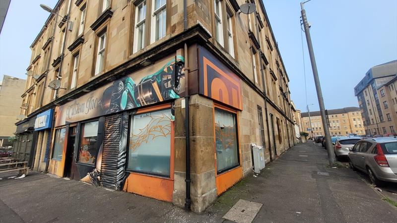 Prominent Corner Retail Unit To Let in Glasgow