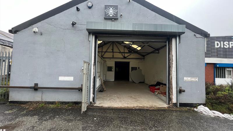 Warehouse To Let/May Sell in Trafford Park