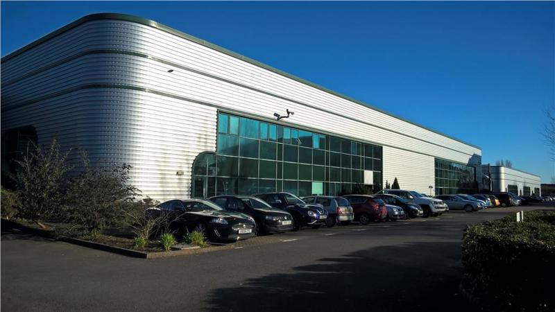 Industrial Unit With Offices To Let