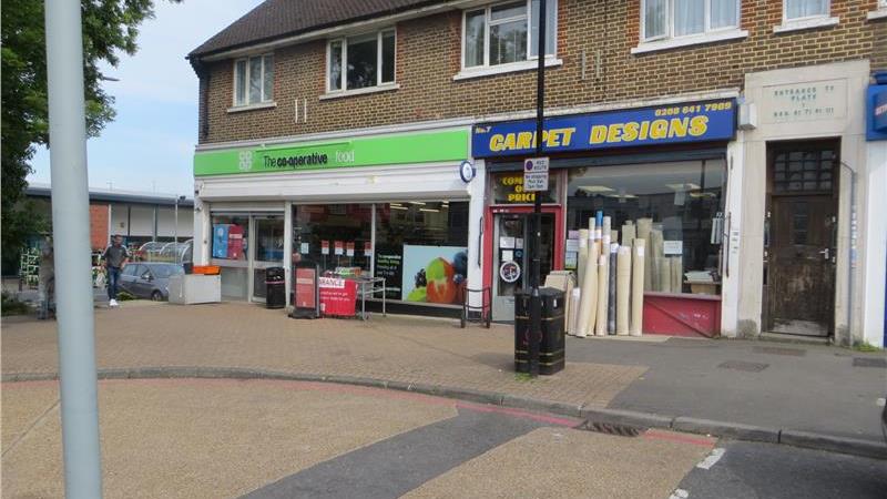 shop to let North Cheam