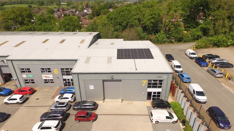 warehouse to let Salfords