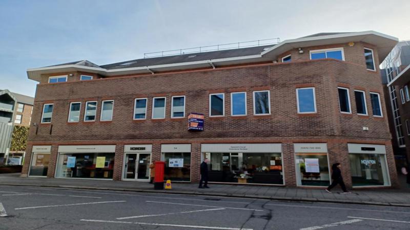 office to let Epsom