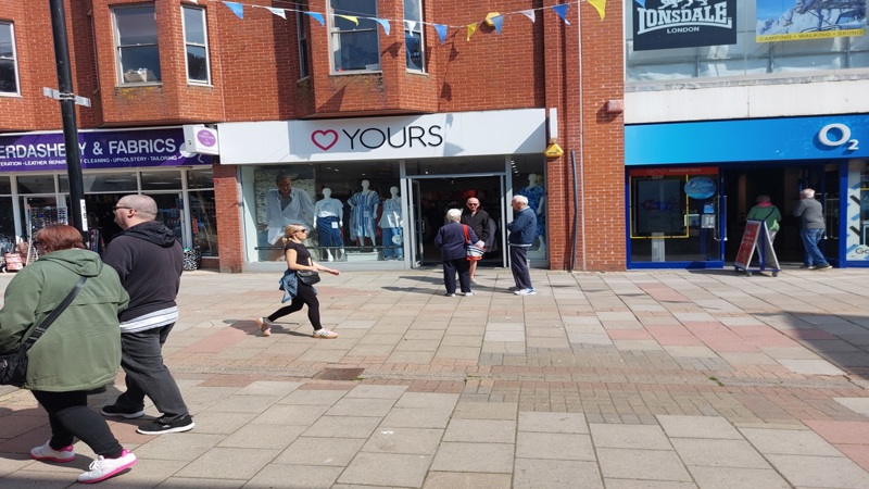 shop to let Worthing