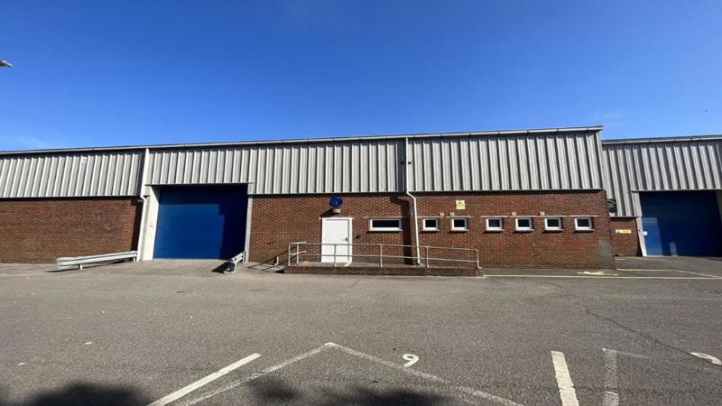 warehouse to let Horley