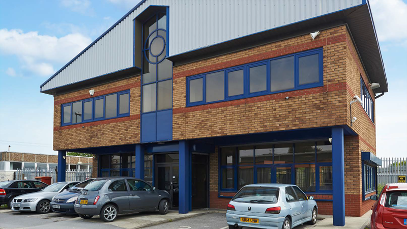 Self Contained Offices With Parking To Let in Holbeck