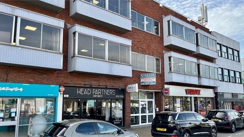 1st Floor Town Centre Offices To Let in Ashford