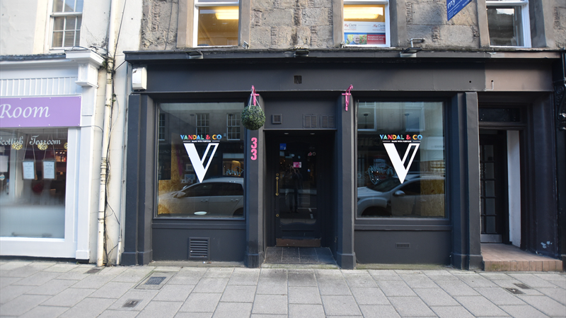 Licensed Class 3 Restaurant To Let in Perth