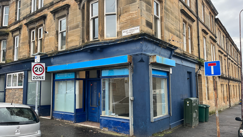Class 1A Retail Unit For Sale in Helensburgh
