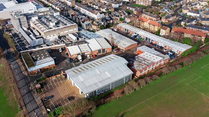 Modern Industrial Unit To Let in Southfields
