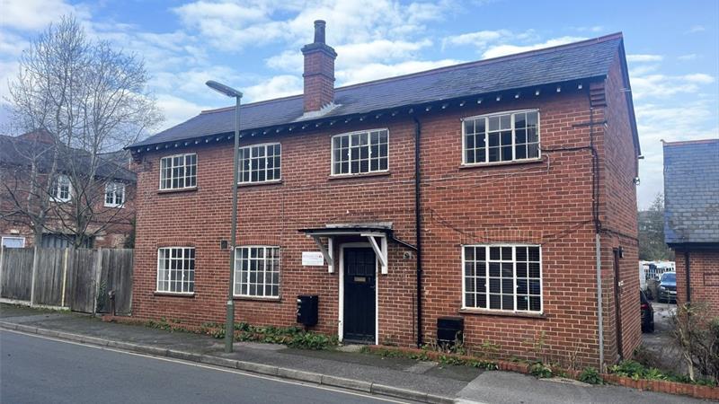 Two-Storey Class E Unit To Let in Dorking
