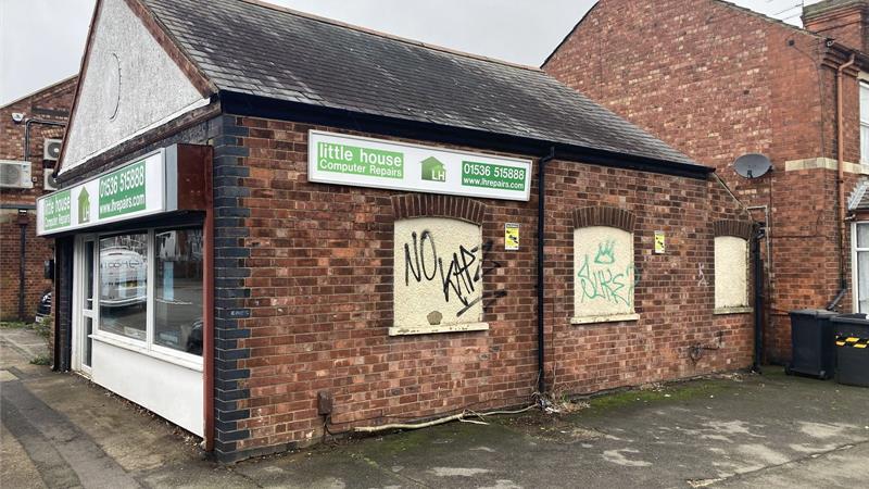Detached Retail Unit For Sale in Kettering