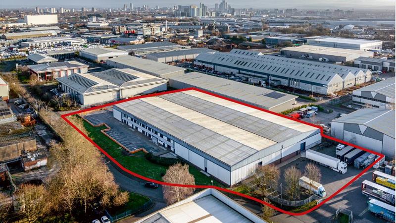 Modern Industrial Unit To Let in Trafford Park