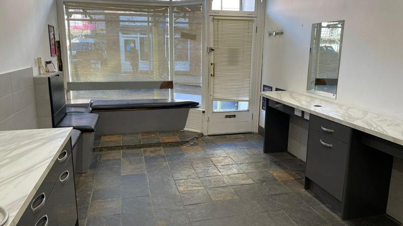 Shop With Class E Use To Let in Shoreham-by-Sea
