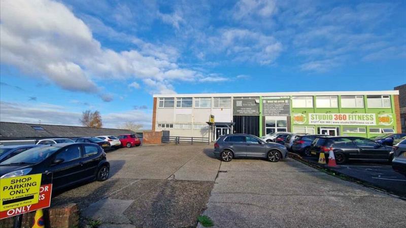 Light Industrial Unit To Let in Billericay