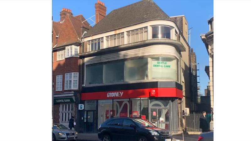 Retail Unit in Golders Green To Let
