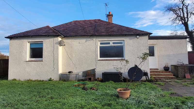Bungalow & Kennel With Development Potential For Sale in Ayr