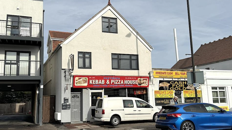 Shop & 3 Flats Investment For Sale in Leigh on Sea