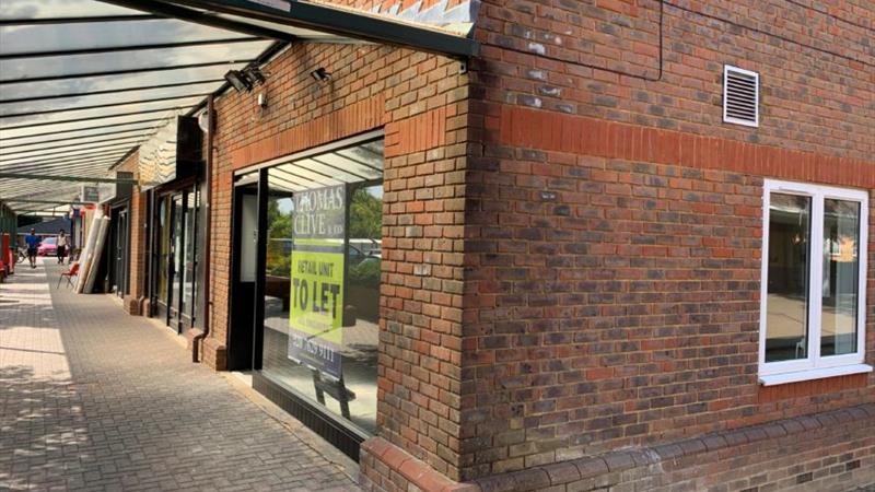 Retail Unit With Ample Parking To Let in Yeading