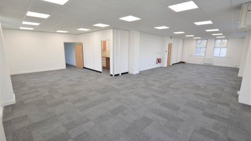 Part 2nd Floor Office To Let in Harrogate