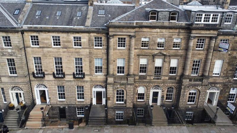 2nd Floor Office To Let in Edinburgh