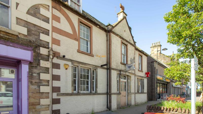 Commercial Bar, Flats And Rooms For Sale in Invergordon