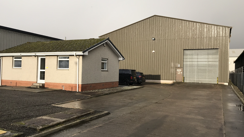 High Eaves Warehouse with Separate Office To Let in Perth