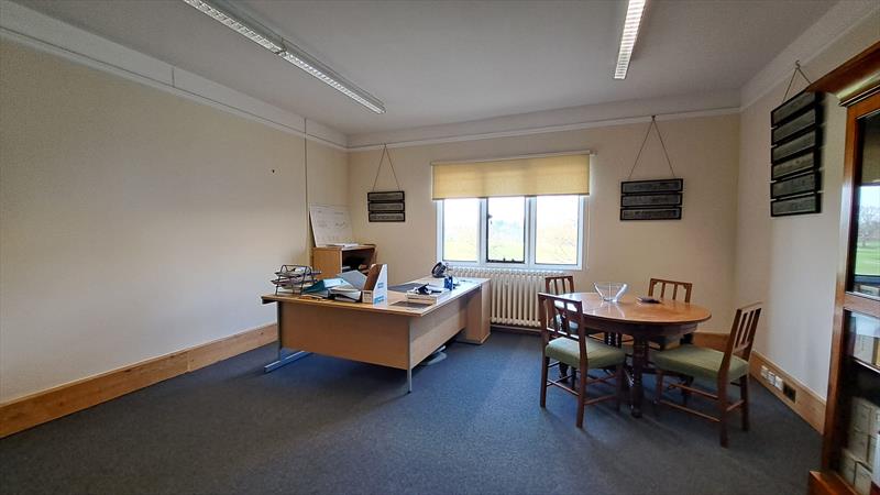 Second Floor Office Suite To Let in Old Warden