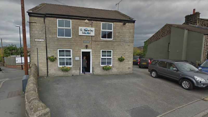 1st Floor Office With Parking To Let in Horsforth