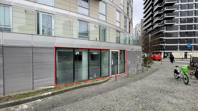 TO LET OFFICE/RETAIL UNIT
