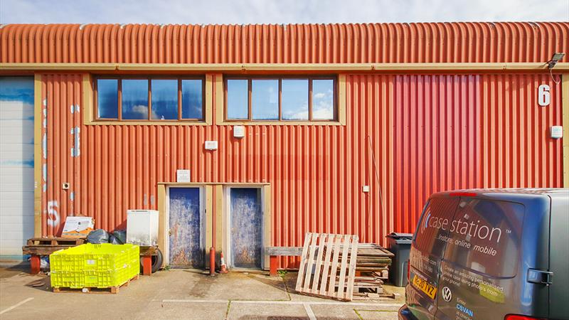Modern Industrial/Warehouse Unit To Let in Alton