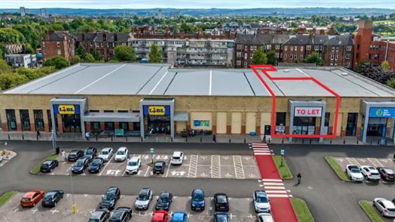 Unrestricted Class 1 Retail Premises To Let in Glasgow