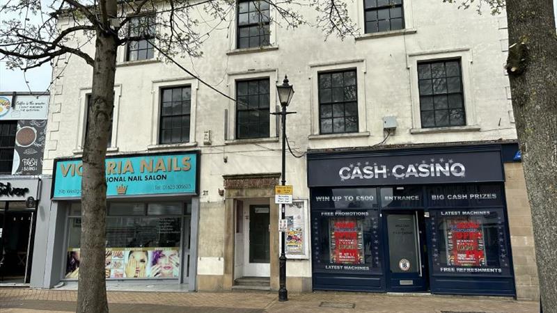 Prominent 1st & 2nd Floor Offices To Let in Mansfield