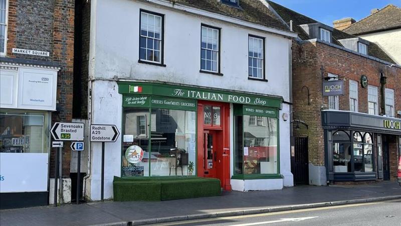 FOR SALE FREEHOLD RETAIL UNIT