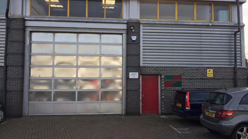 High Quality Business / Warehouse Unit To Let in Willesden