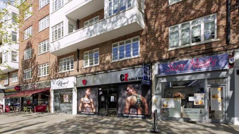 Double Fronted Lock Up Shop To Let in Hammersmith & Fulham