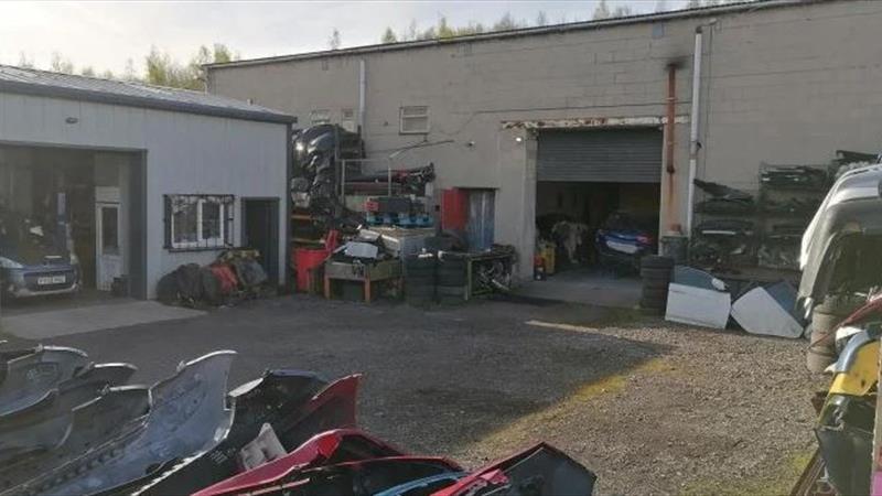 Long Established Garage Business For Sale in Mansfield