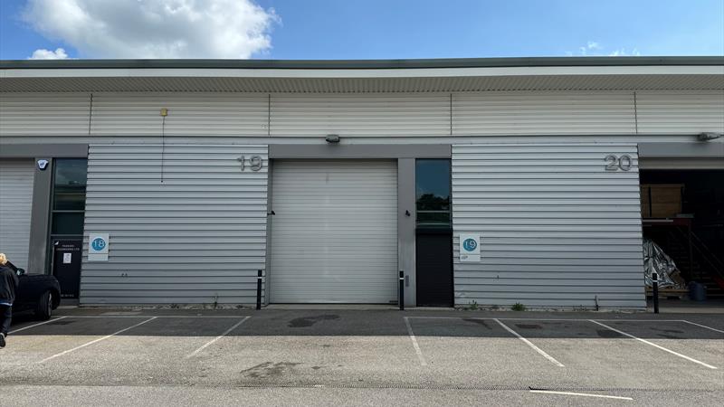 FOR SALE FREEHOLD INDUSTRIAL UNIT