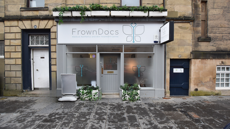 Retail Unit Suitable for Various Uses For Sale/To Let in Stirling