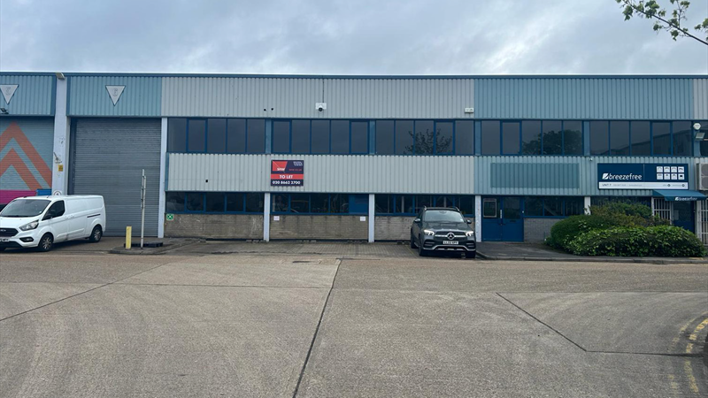 Trade Counter / Warehouse Unit To Let in Mitcham