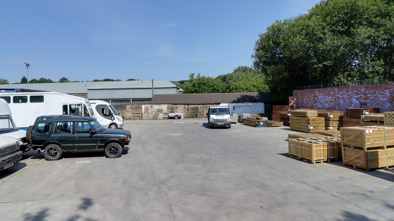 Secure Yard To Let in Glossop