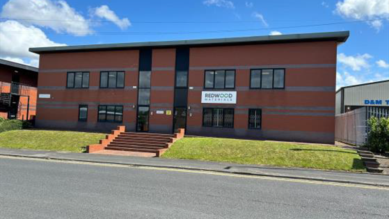 Industrial & Office Unit With Parking For Sale in Wakefield
