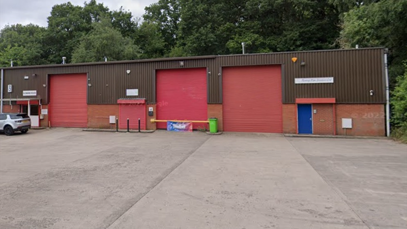 Light Industrial Unit To Let in Leeds