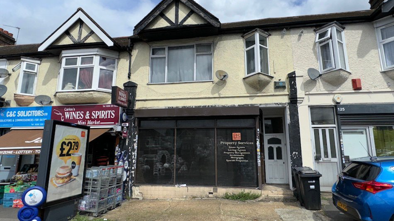 Prominent Freehold Shop To Let in Ilford