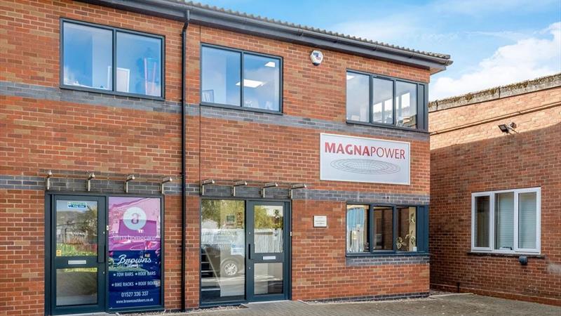 Semi Detached Modern Office To Let in Stoke Prior